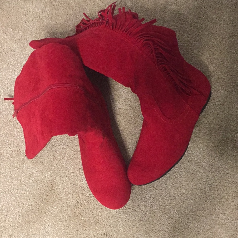 Kalli women boots.